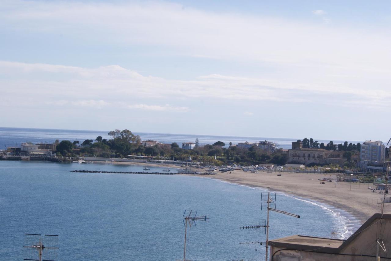 Donna Sicilia 2 Apartment Giardini Naxos Ngoại thất bức ảnh