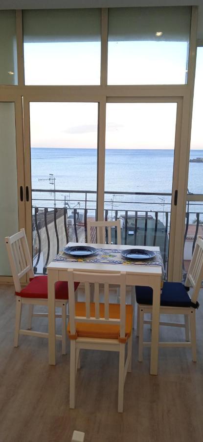 Donna Sicilia 2 Apartment Giardini Naxos Ngoại thất bức ảnh