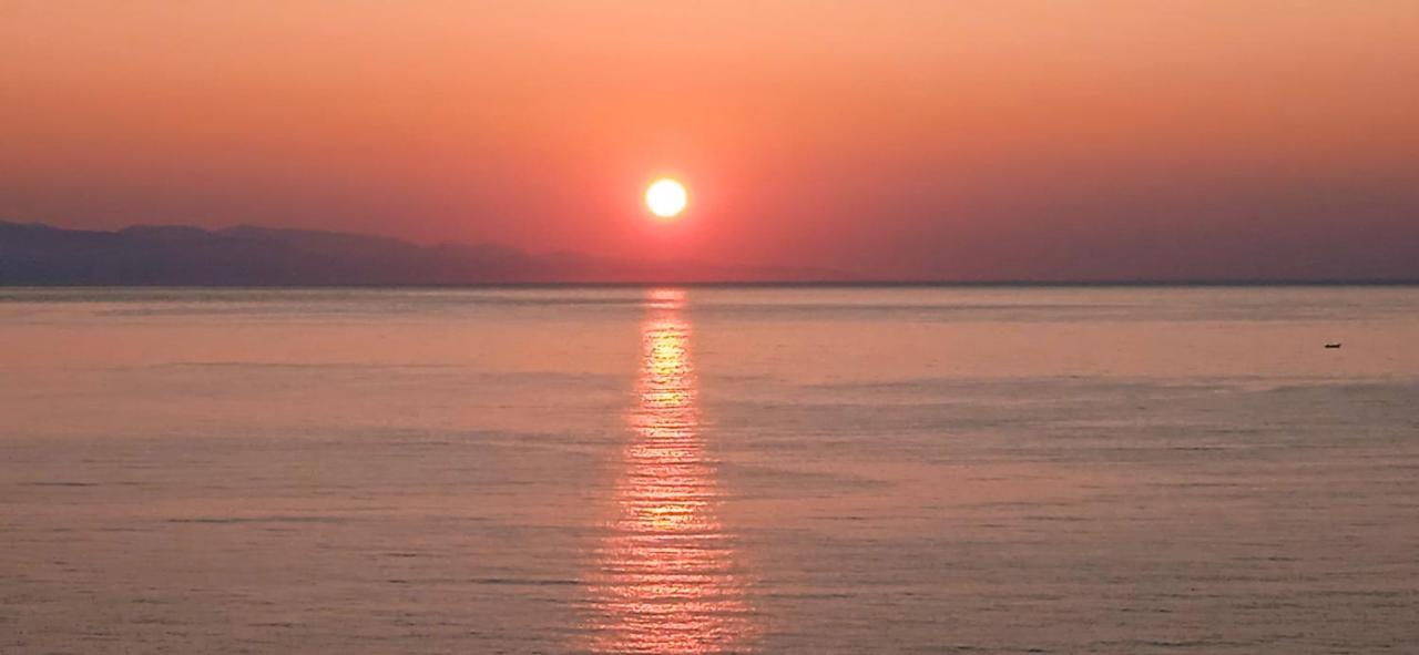 Donna Sicilia 2 Apartment Giardini Naxos Ngoại thất bức ảnh